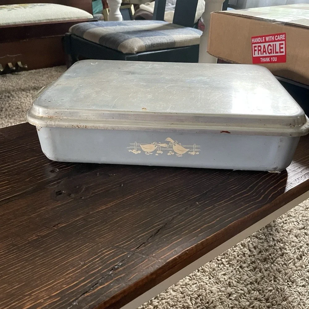 Vtg Mirro Aluminum BLUE GOOSE Cake Baking Pan w/Lid 9x13 Cottagecore Kitchen